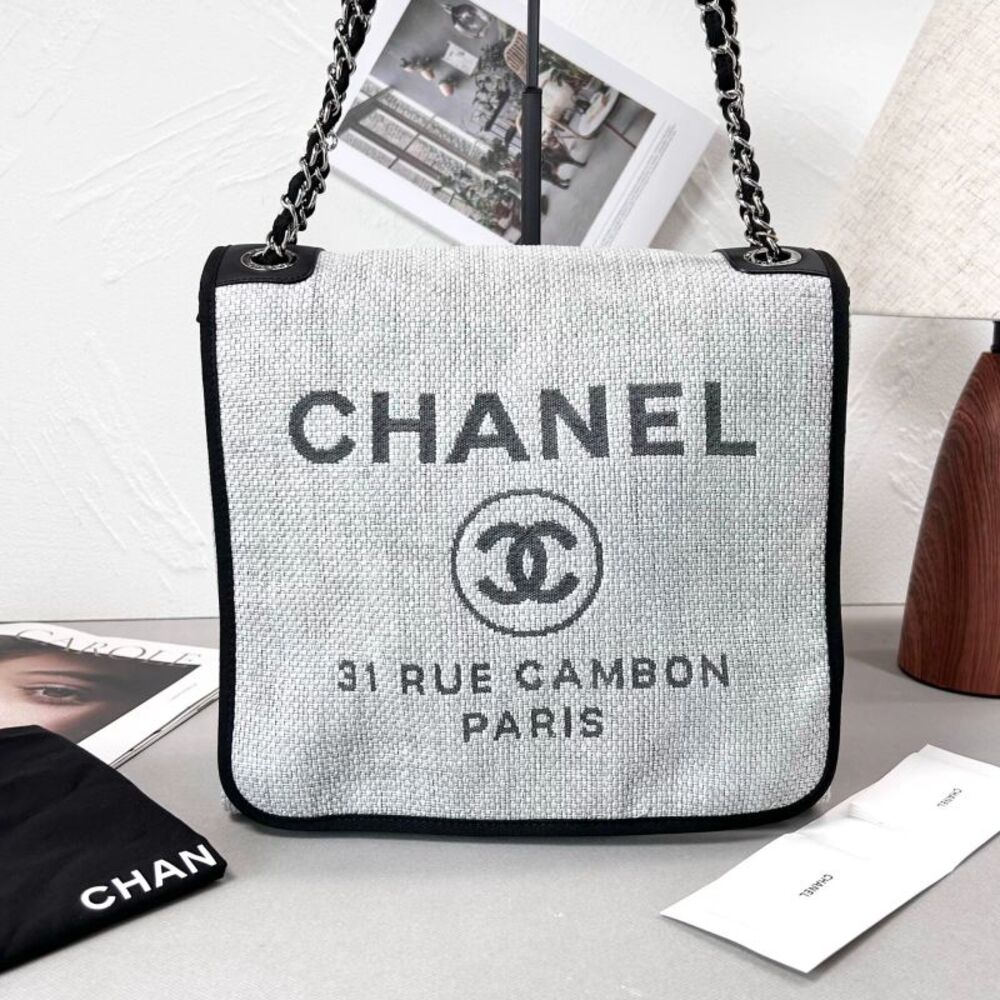 Chanel Women Pre-Loved Bag Very Good Condition